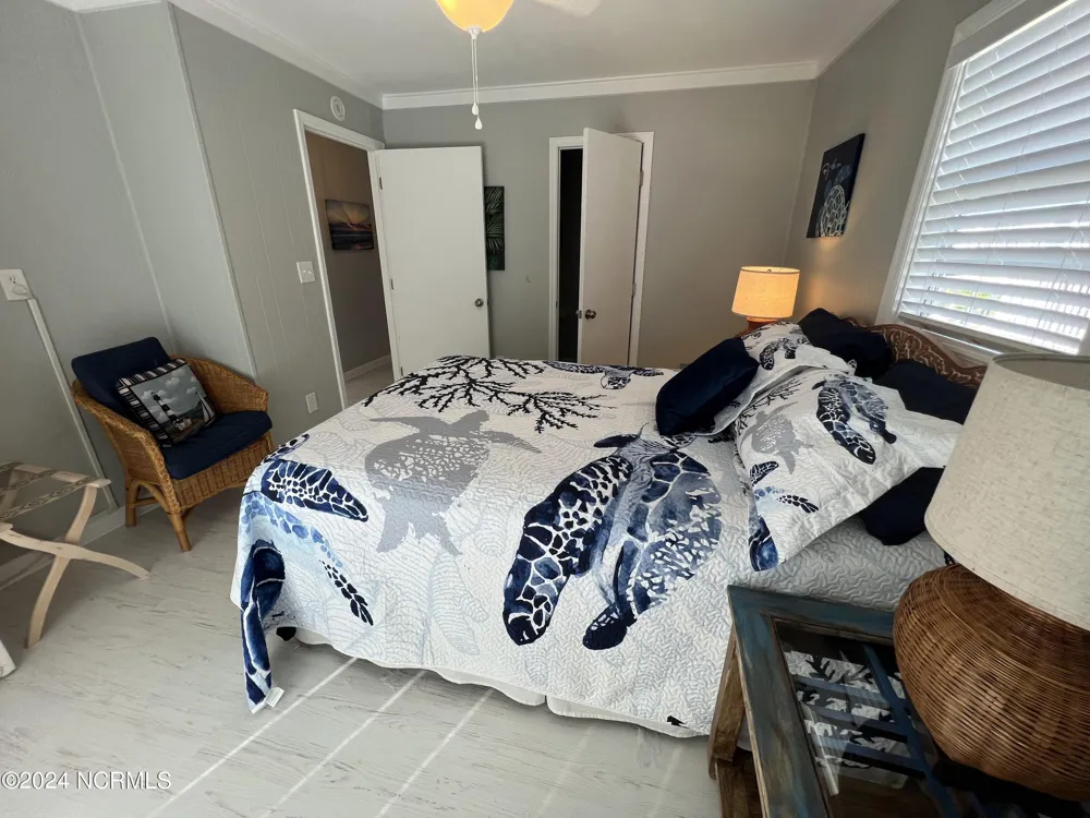 6018 6th Street Surf City, NC 28445