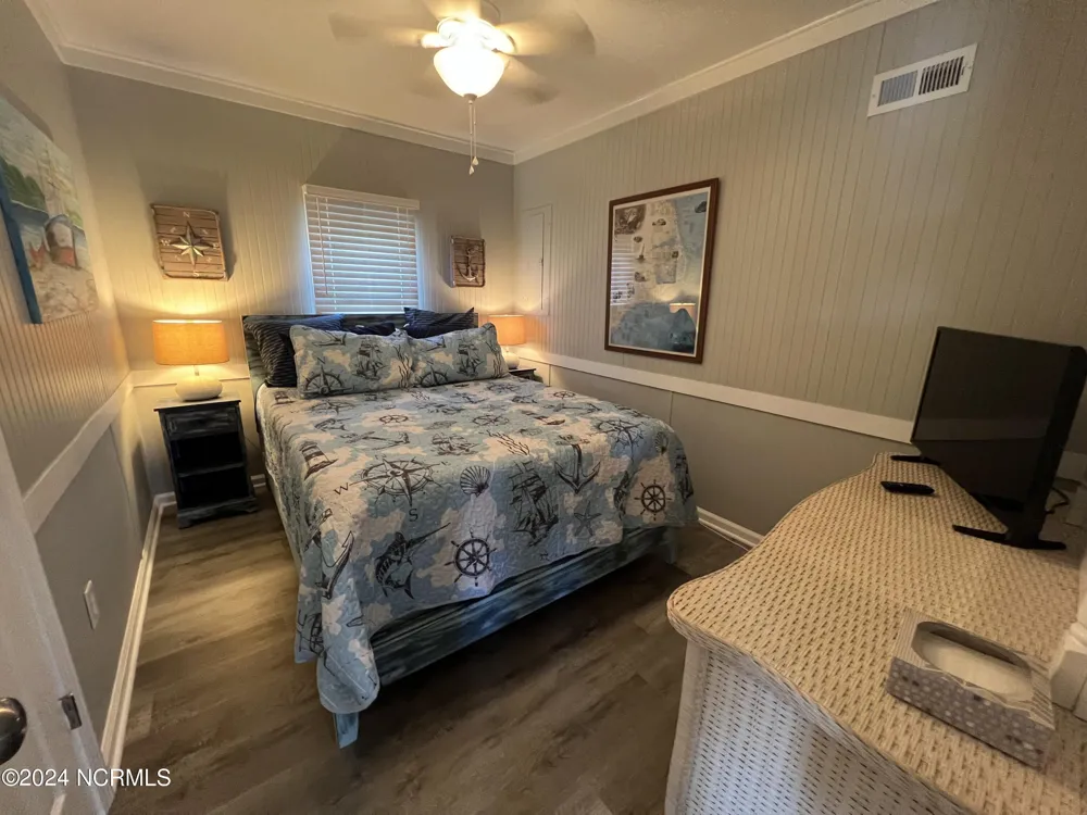 6018 6th Street Surf City, NC 28445
