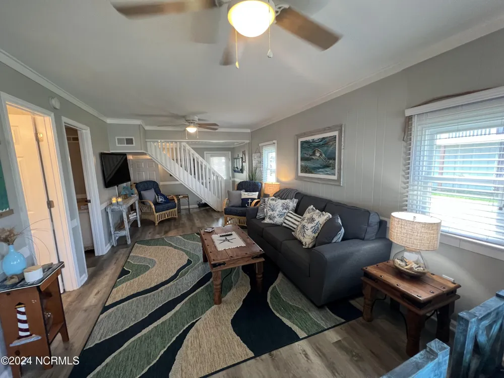 6018 6th Street Surf City, NC 28445