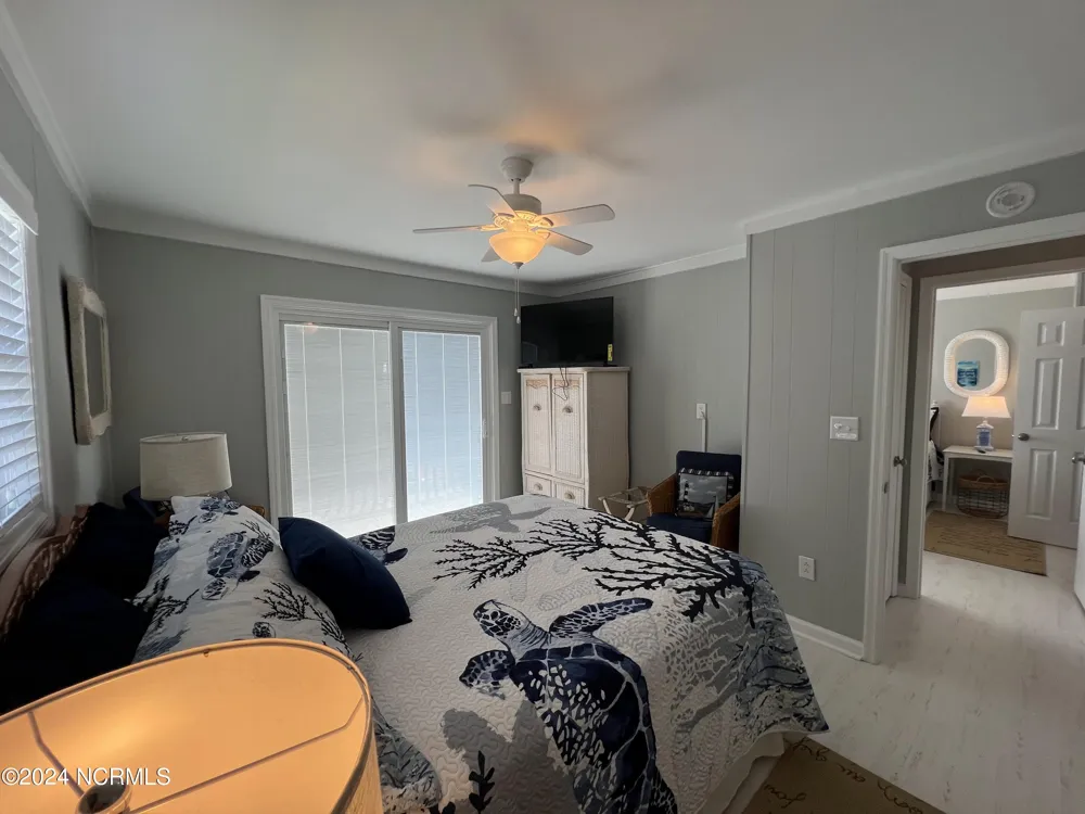 6018 6th Street Surf City, NC 28445