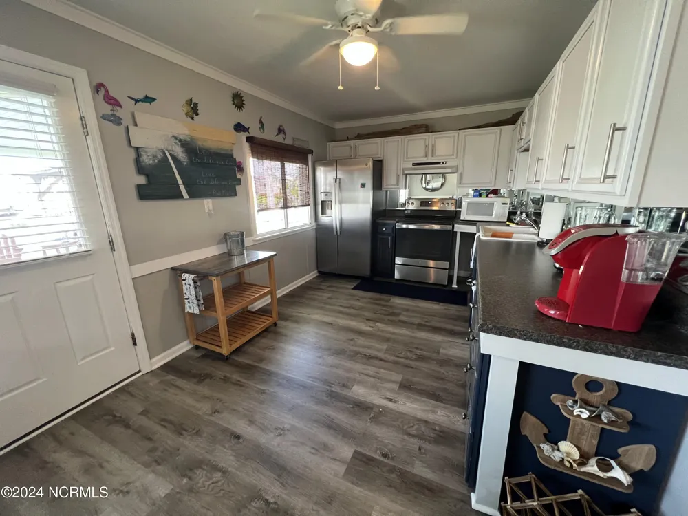 6018 6th Street Surf City, NC 28445