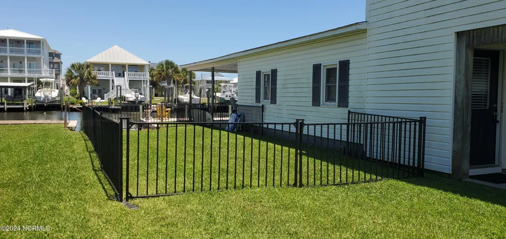 6018 6th Street Surf City, NC 28445