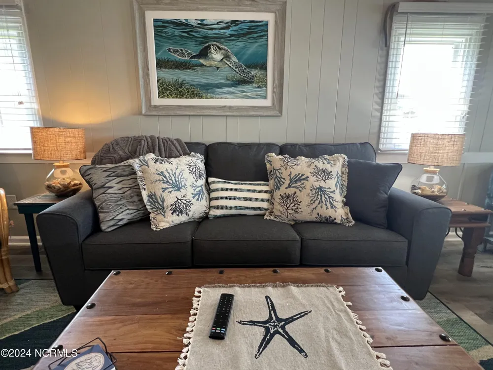 6018 6th Street Surf City, NC 28445