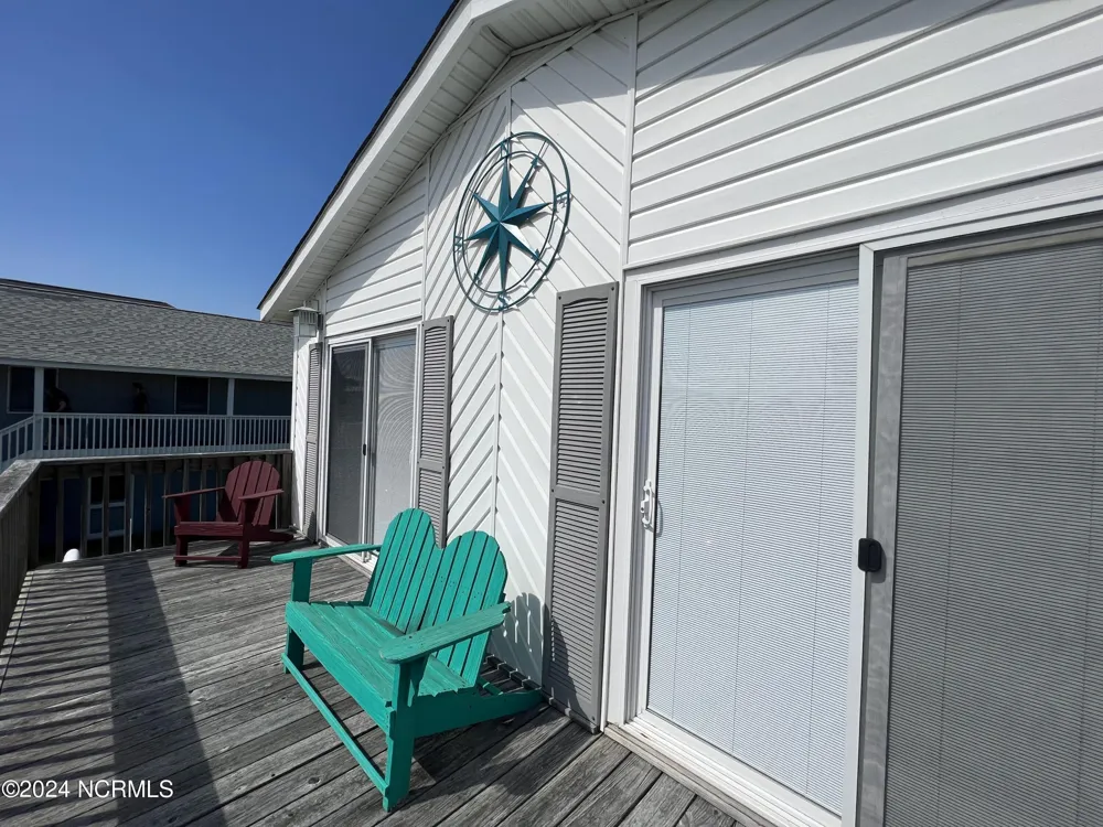 6018 6th Street Surf City, NC 28445