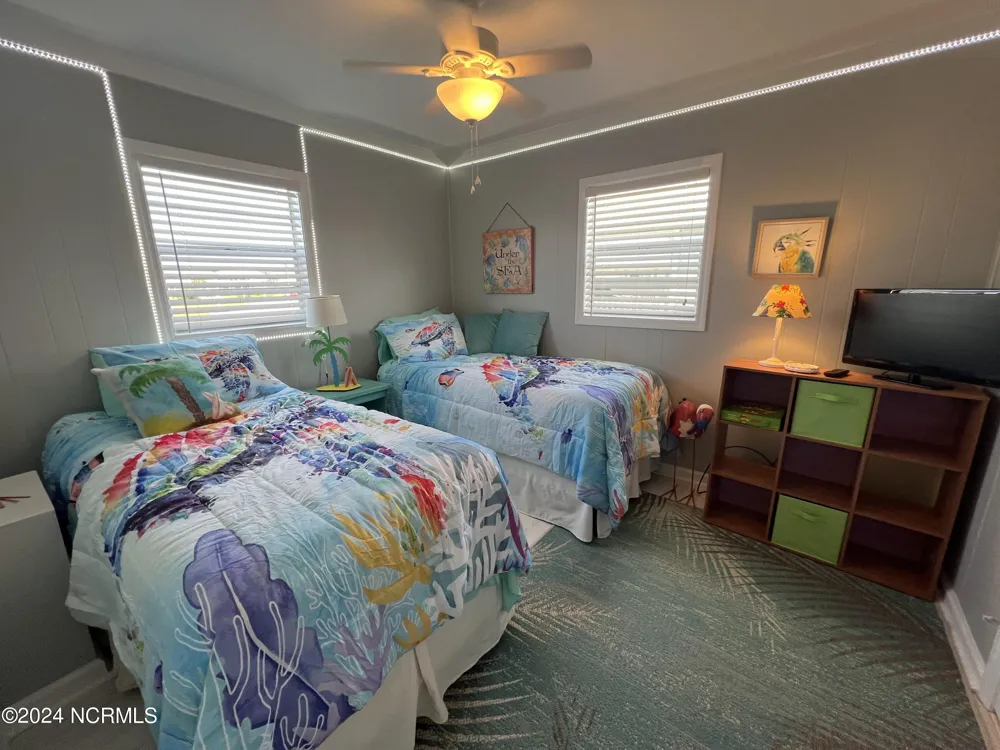 6018 6th Street Surf City, NC 28445