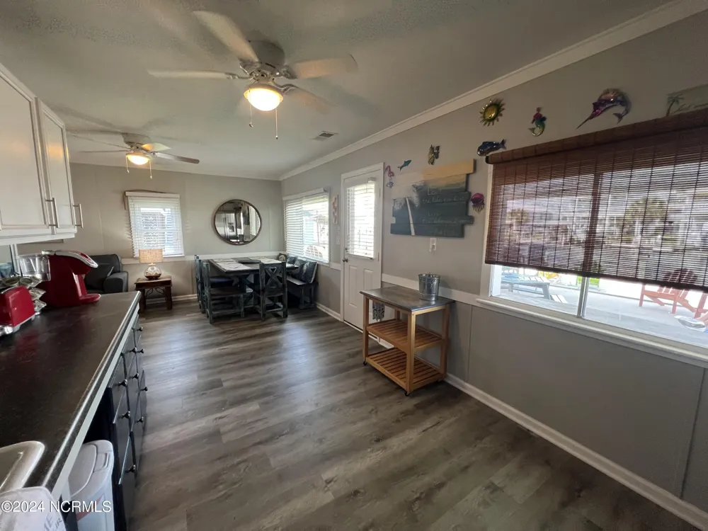 6018 6th Street Surf City, NC 28445