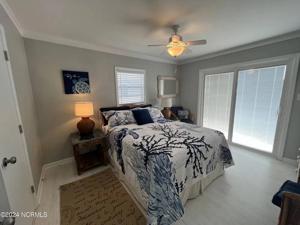 6018 6th Street Surf City, NC 28445