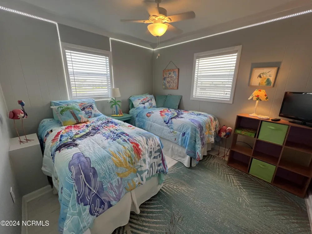 6018 6th Street Surf City, NC 28445