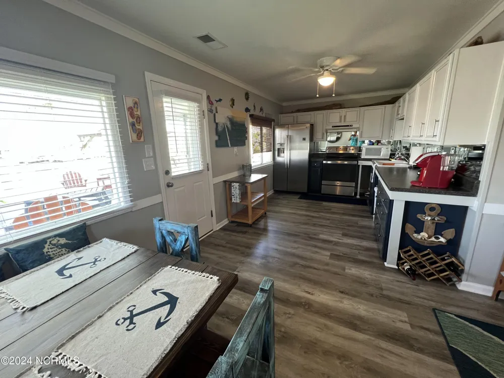 6018 6th Street Surf City, NC 28445