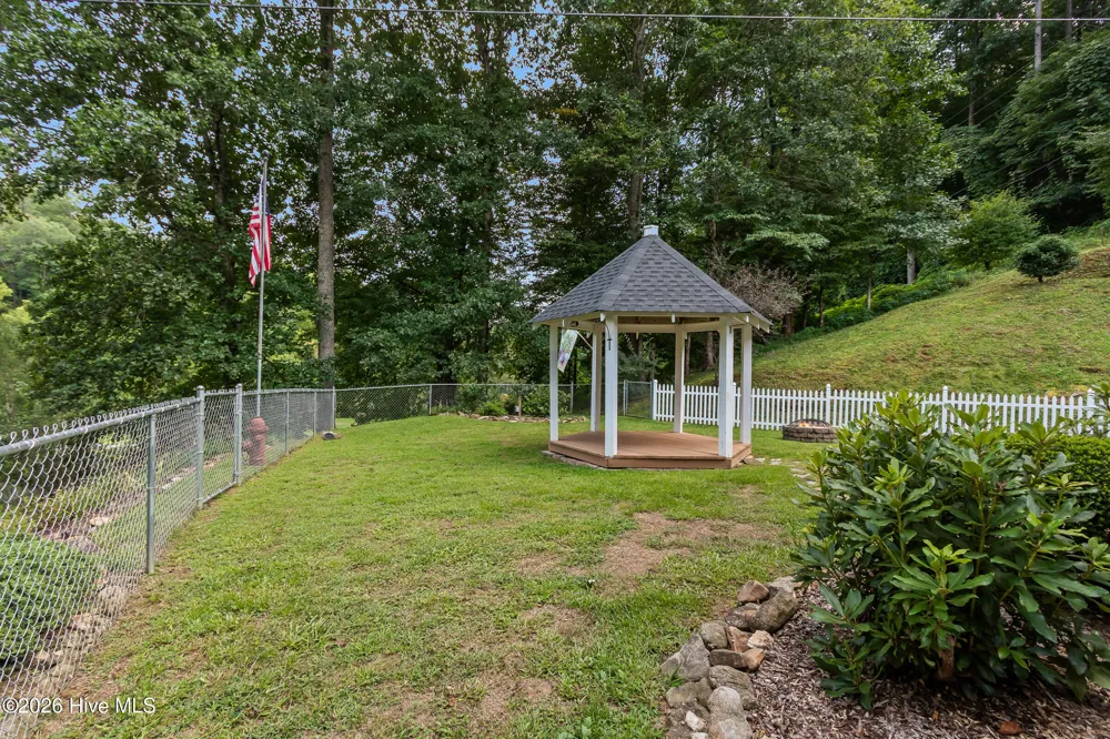 21 Grand Ridge Murphy, NC 28906
