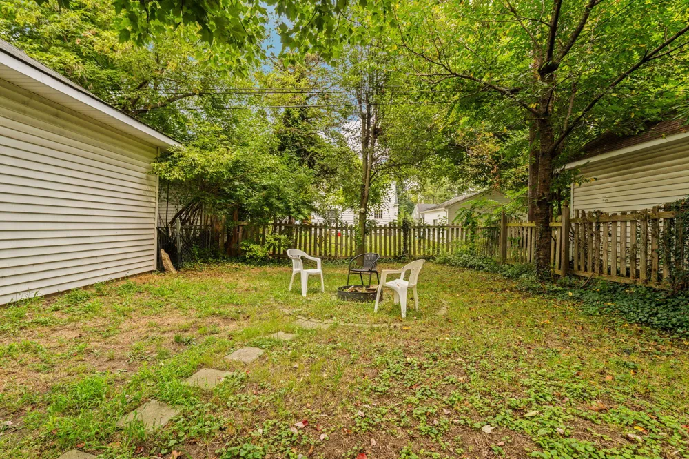 3325 Clark Street Wayne, MI 48184