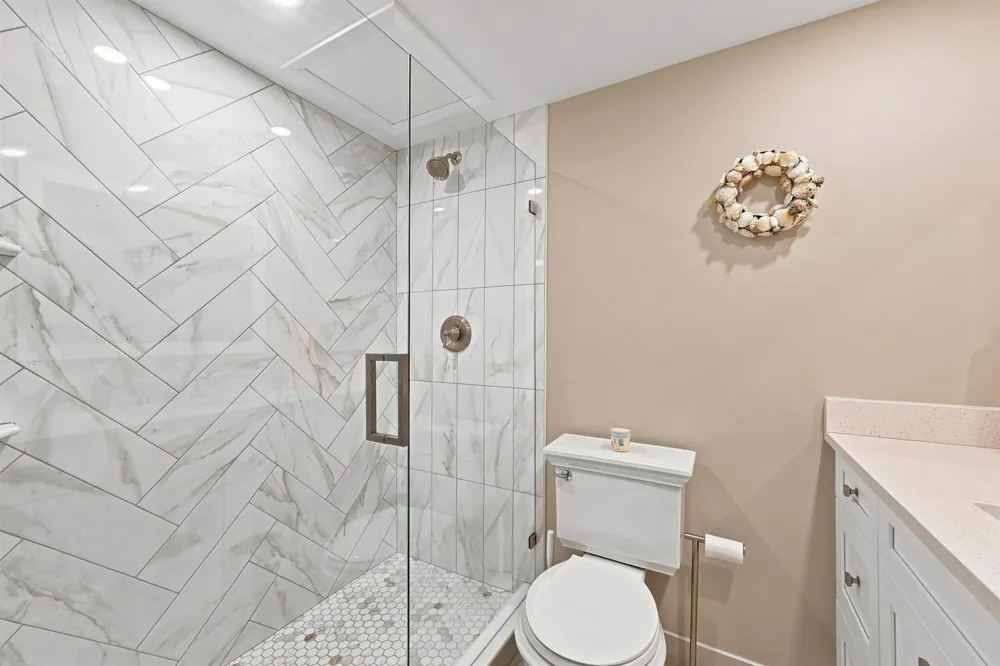 4629 POINCIANA STREET #304 Lauderdale By The Sea, FL 33308