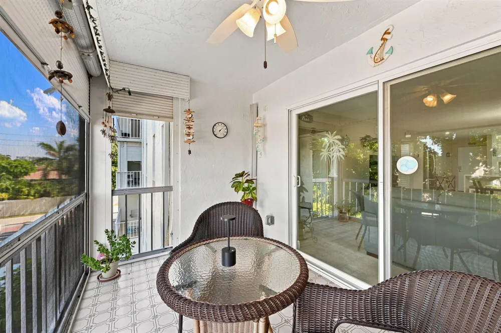 4629 POINCIANA STREET #304 Lauderdale By The Sea, FL 33308