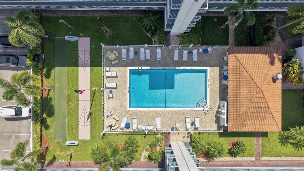 4629 POINCIANA STREET #304 Lauderdale By The Sea, FL 33308