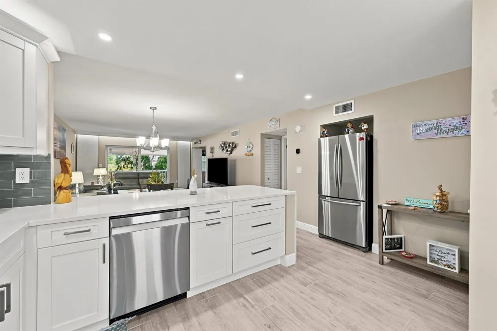 4629 POINCIANA STREET #304 Lauderdale By The Sea, FL 33308