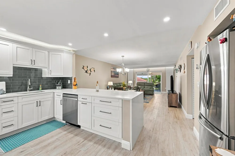 4629 POINCIANA STREET #304 Lauderdale By The Sea, FL 33308