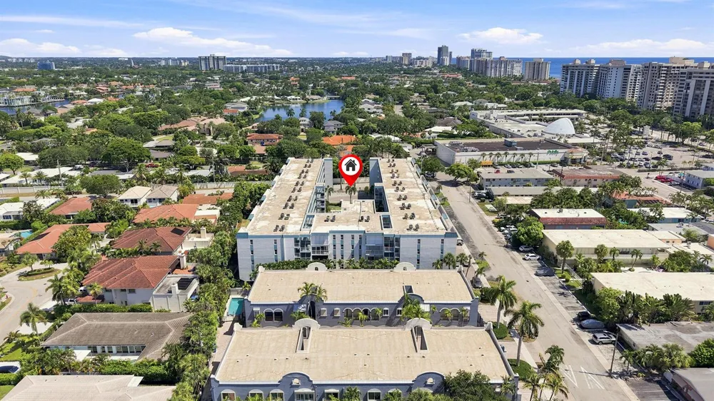 4629 POINCIANA STREET #304 Lauderdale By The Sea, FL 33308
