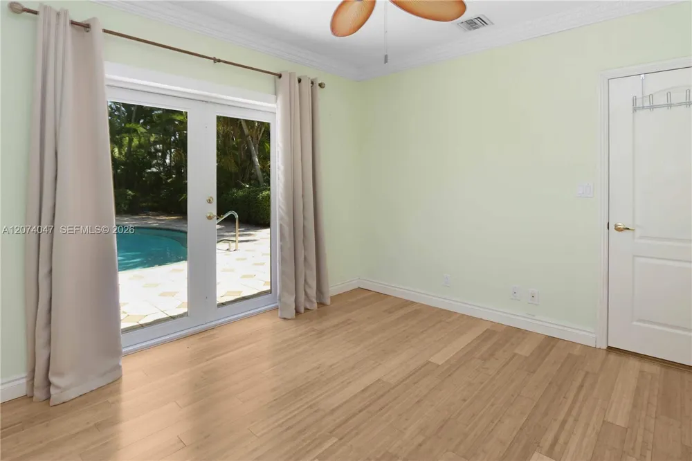 1030 Polk St Hollywood, FL 33019