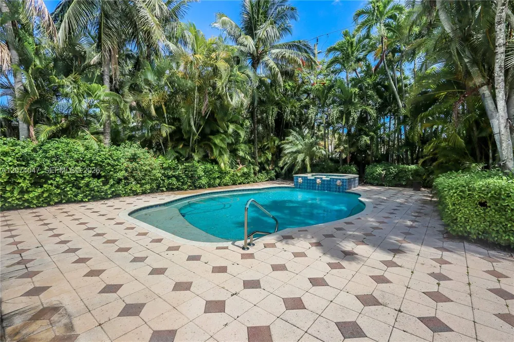 1030 Polk St Hollywood, FL 33019