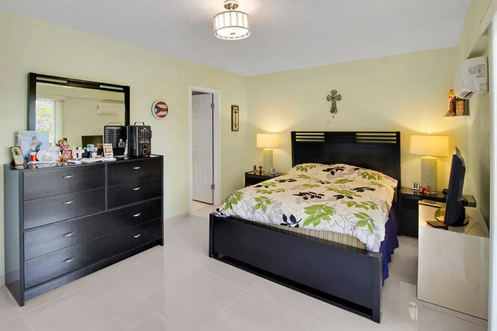 412 BRIGHTON J Boca Raton, FL 33434