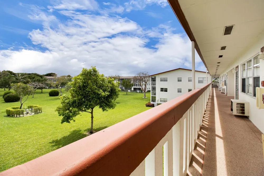 412 BRIGHTON J Boca Raton, FL 33434