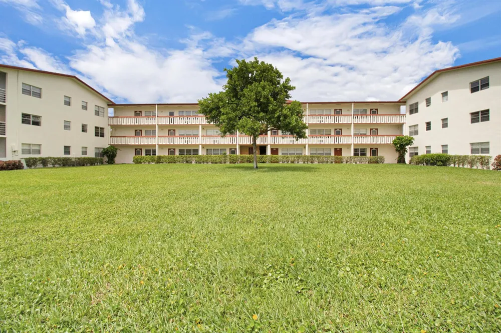 412 BRIGHTON J Boca Raton, FL 33434