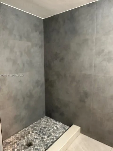 42 SE 10th Ter #3 Dania Beach, FL 33004