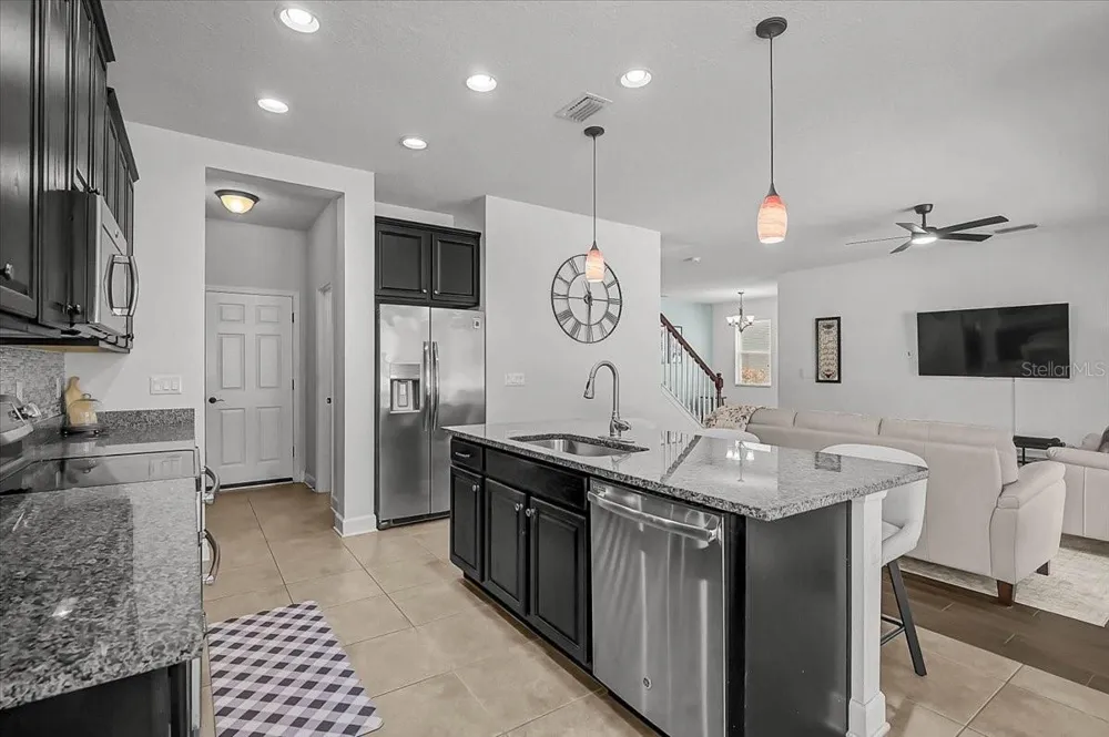 7536 AGUILA DRIVE Sarasota, FL 34240