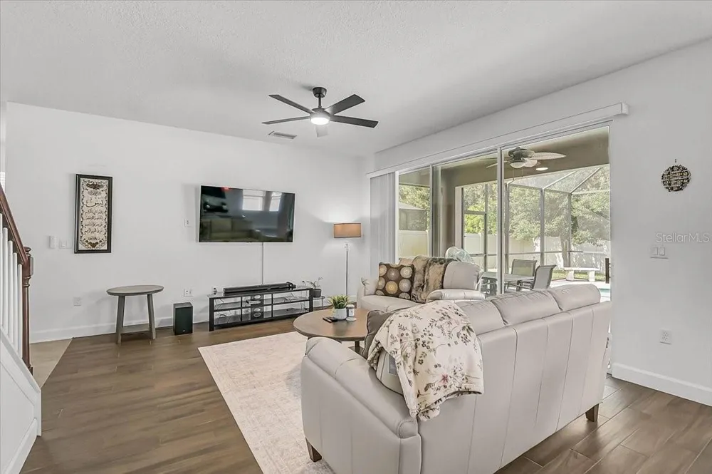 7536 AGUILA DRIVE Sarasota, FL 34240