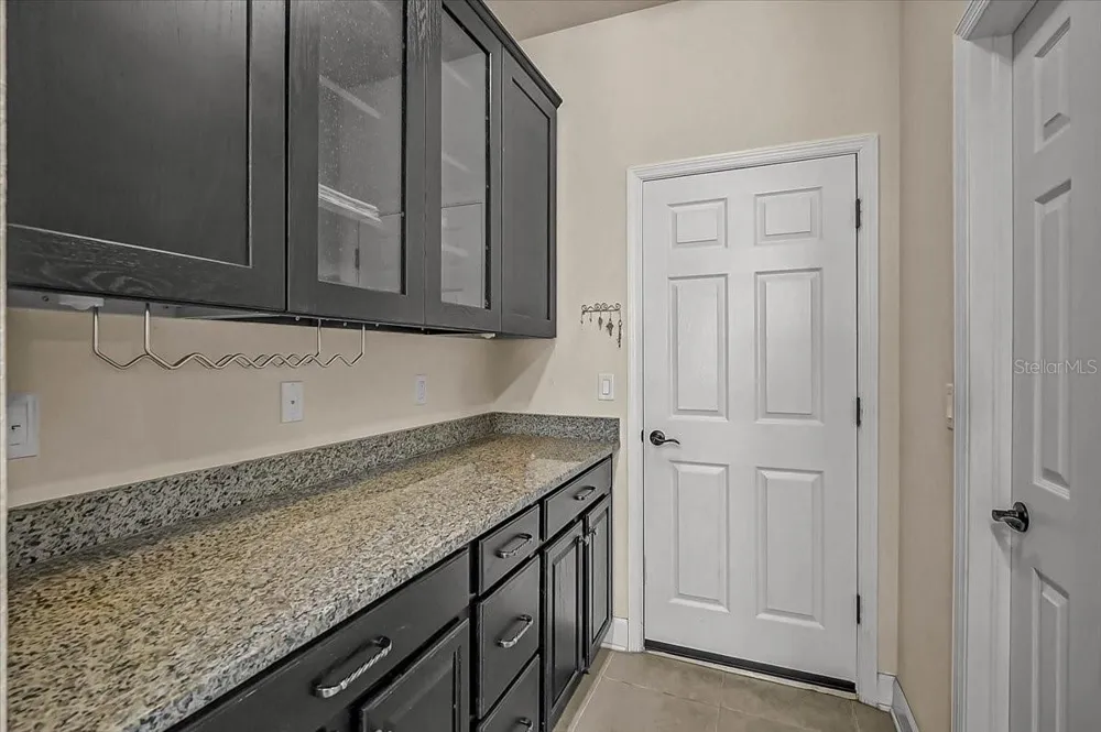 7536 AGUILA DRIVE Sarasota, FL 34240