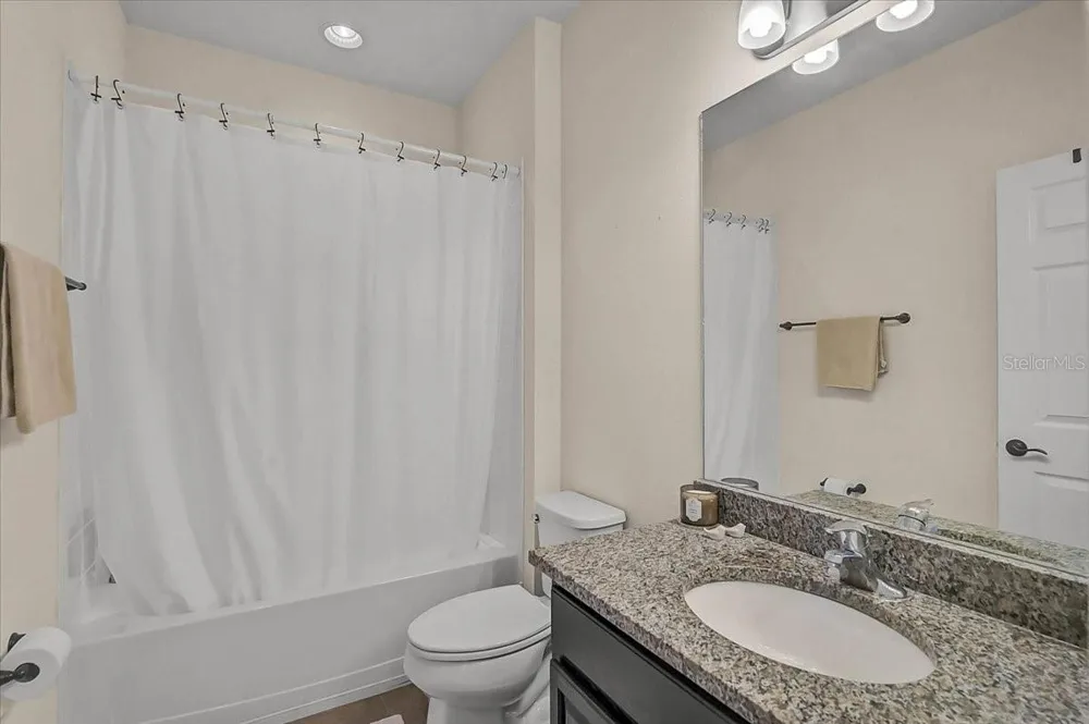 7536 AGUILA DRIVE Sarasota, FL 34240