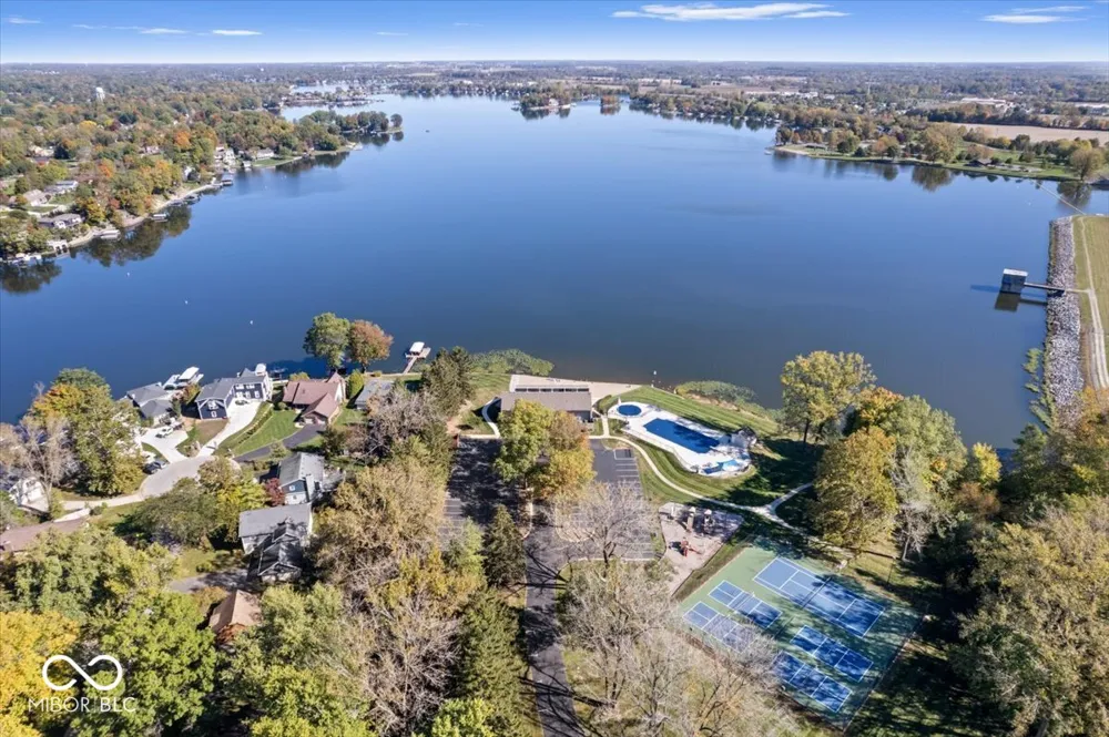 570 S Harbour Noblesville, IN 46062