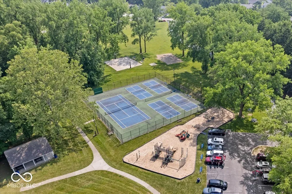 570 S Harbour Noblesville, IN 46062