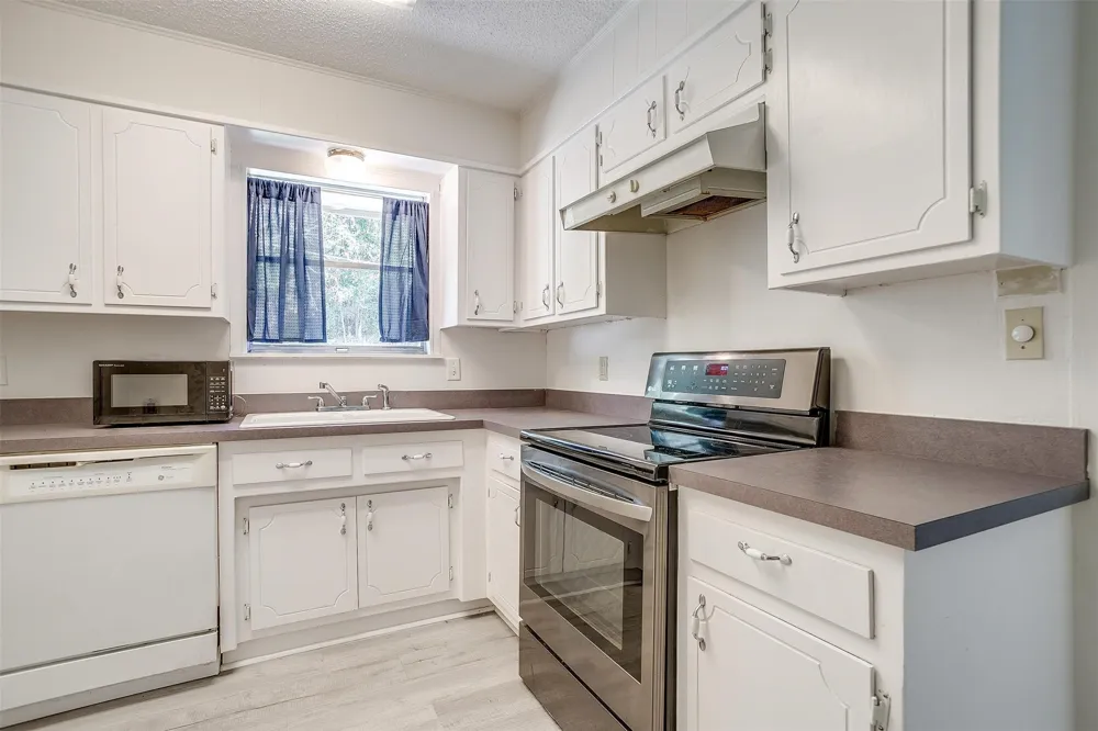 1104 Julie Street Weatherford, TX 76086