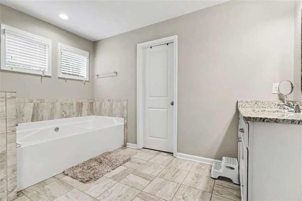 29 Marvin Gardens Sharpsburg, GA 30277