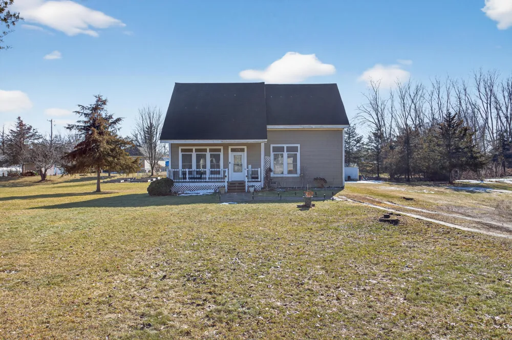 129 Kathy Lane Brooklyn, MI 49230