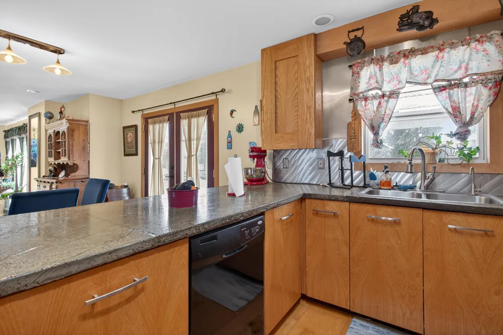 129 Kathy Lane Brooklyn, MI 49230