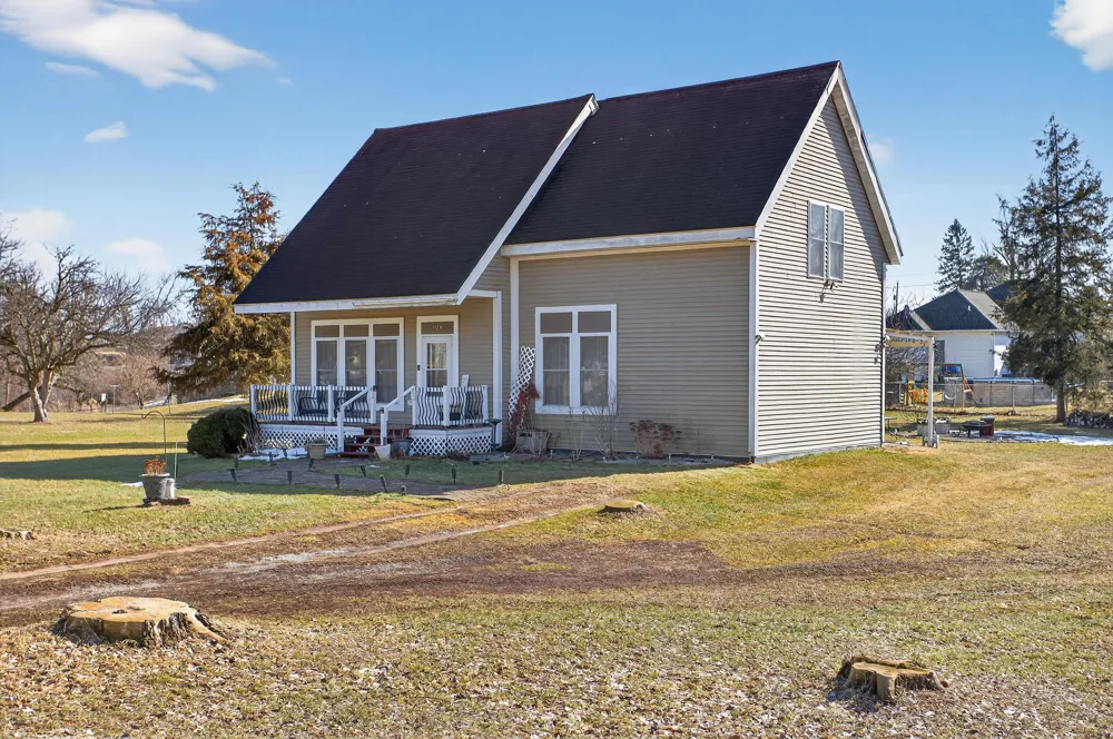 129 Kathy Lane Brooklyn, MI 49230