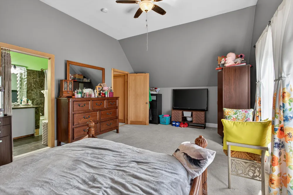 129 Kathy Lane Brooklyn, MI 49230