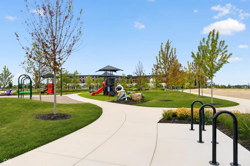 2584 Prism Way Plainfield, IN 46168