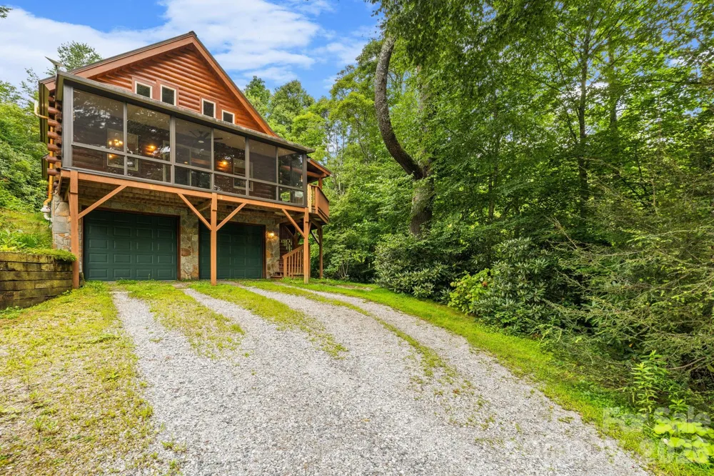 7803 Nc 183 Newland, NC 28657