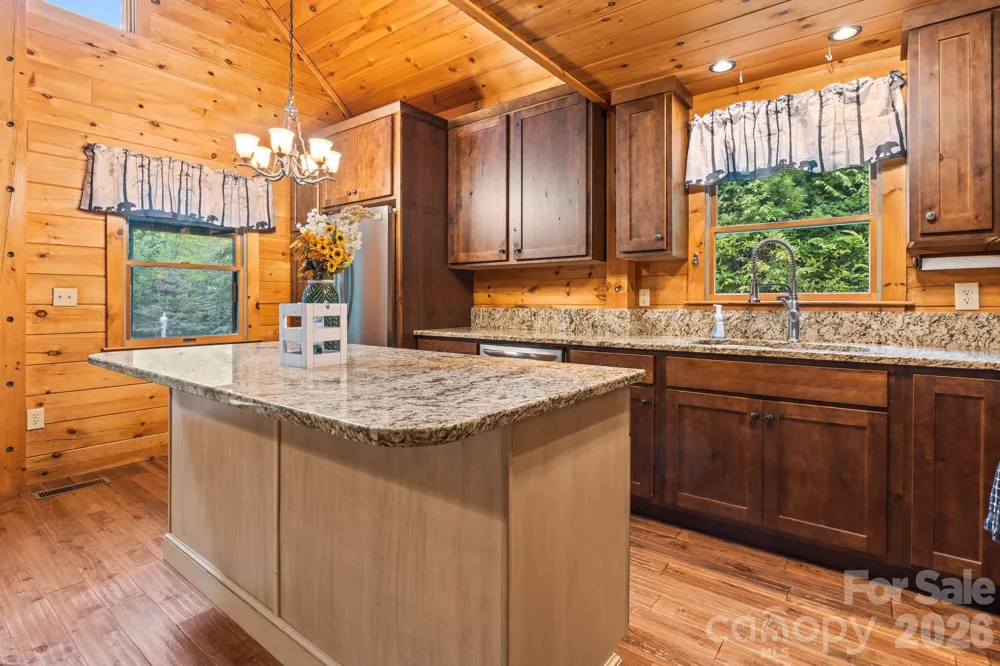 7803 Nc 183 Newland, NC 28657