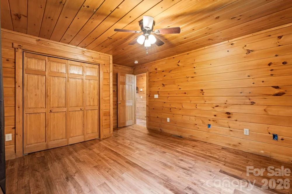 7803 Nc 183 Newland, NC 28657