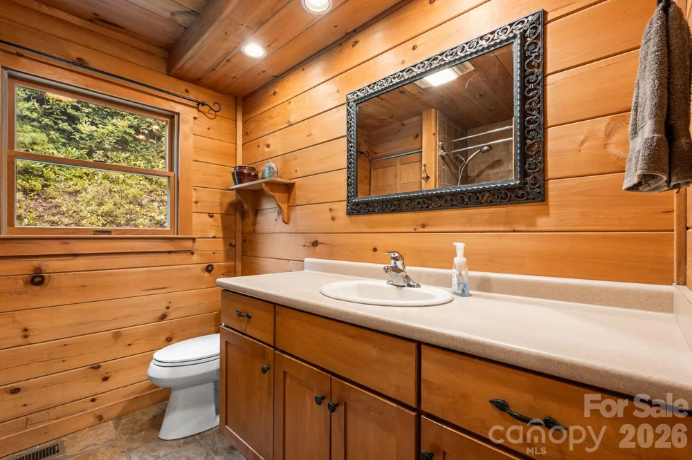 7803 Nc 183 Newland, NC 28657