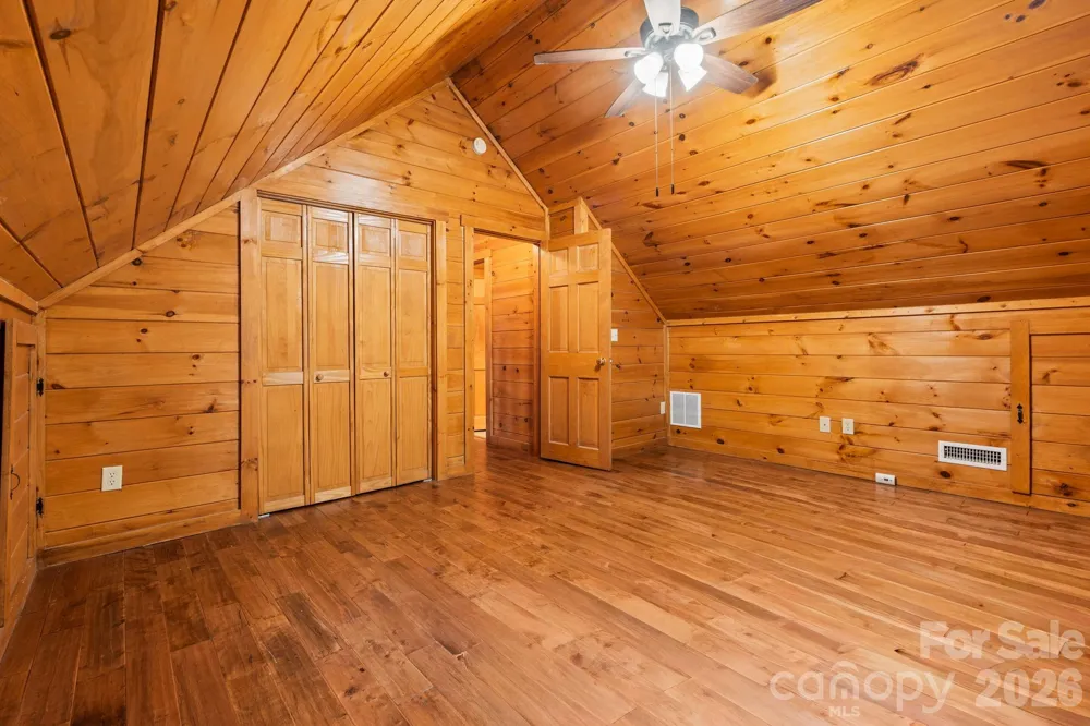 7803 Nc 183 Newland, NC 28657