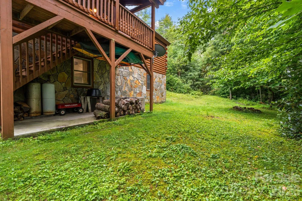 7803 Nc 183 Newland, NC 28657