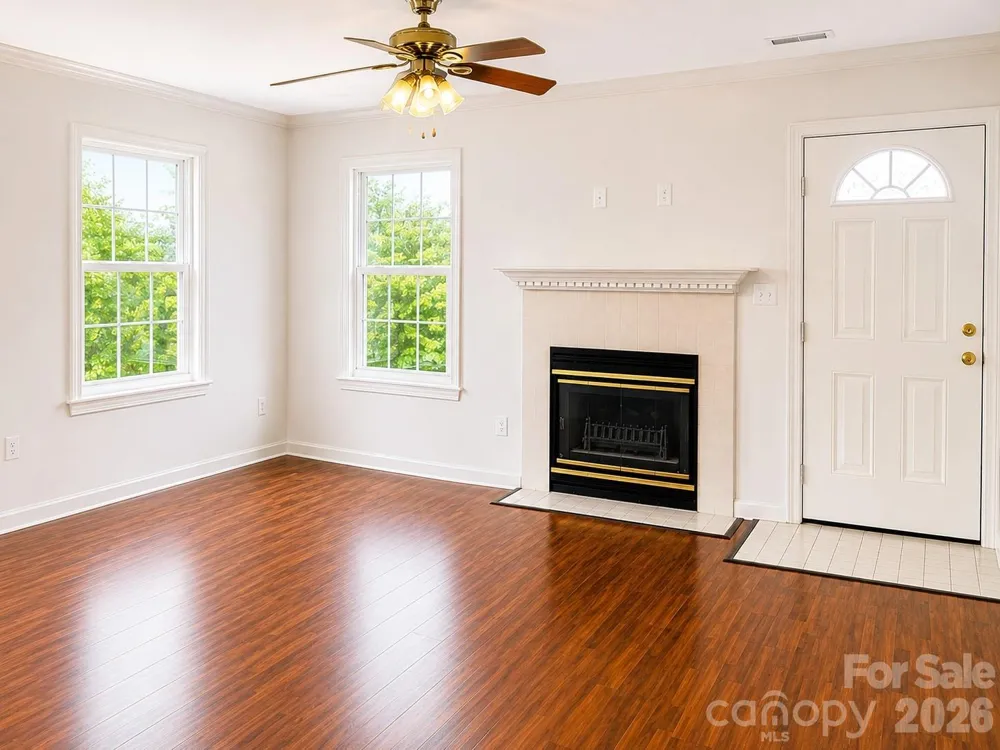 1491 20th Avenue NE #6 Hickory, NC 28601
