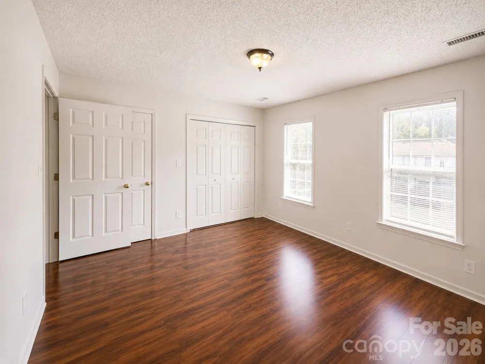 1491 20th Avenue NE #6 Hickory, NC 28601