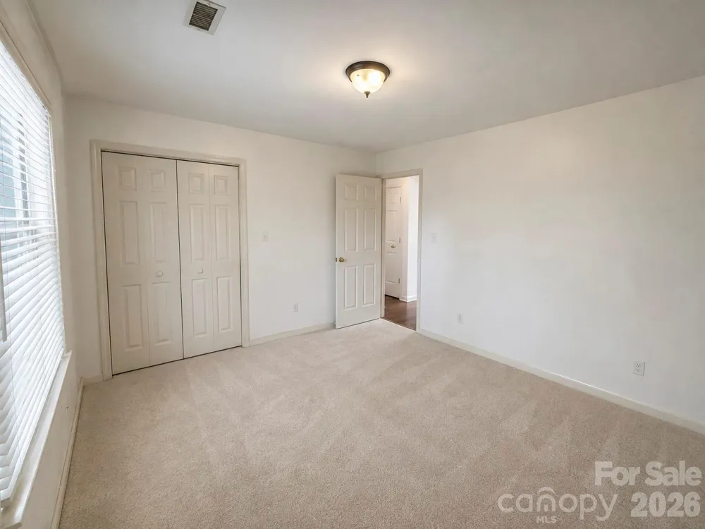 1491 20th Avenue NE #6 Hickory, NC 28601