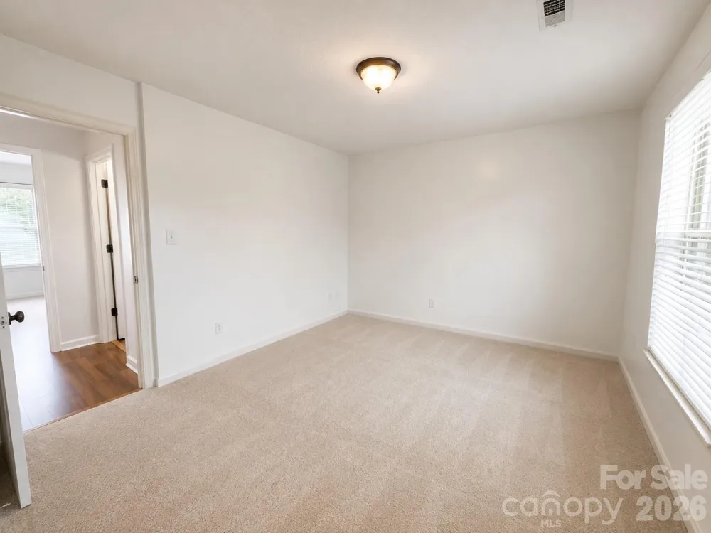 1491 20th Avenue NE #6 Hickory, NC 28601
